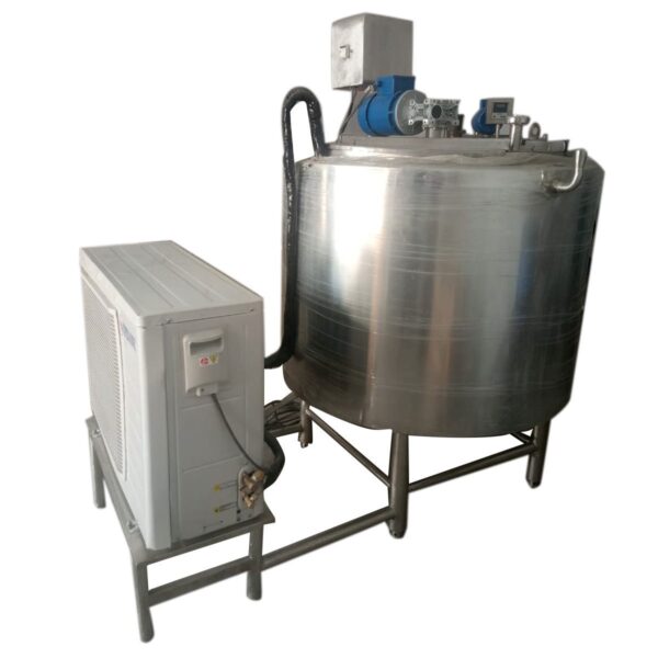 Milk-Mixing-Tank